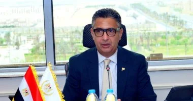 وزير التموين يوجه بانتظام عمل المنافذ لضمان صرف منحة الدعم الإضافي للمواطنين