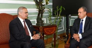 وزير الخارجية يبحث مع رئيس لجنة اللاجئين جهود دعم الاستقرار واستعدادات مصر لمنتدى الهجرة الدولي