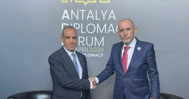 وزير الخارجية يبحث مع نظيره الأردني بتركيا مستجدات الأوضاع الإقليمية وجهود خفض التصعيد بالمنطقة