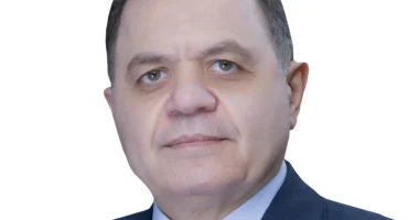 وزير الداخلية يهنئ حماة الإنتاج بعيد العمال ويشيد بدورهم البطولي في مسيرة البناء والتنمية