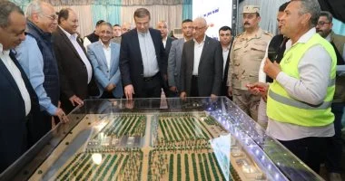 وزير الزراعة يستعرض حصاد النهضة الزراعية في سيناء وطفرة تنموية بـ 18 تجمعاً جديداً
