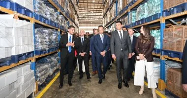 وزير الصناعة يؤكد التوجه لدمج التكنولوجيا الحديثة لتعزيز التنافسية وتسريع عجلة الإنتاج المحلي