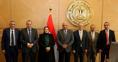 وزير الكهرباء يوجه بتحسين جودة التغذية واستقرار التيار وتطوير شبكات التوزيع بنظم ذكية