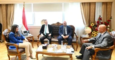 وزيرة الإسكان تبحث مع أكوا باور السعودية التعاون في إنشاء وتشغيل محطات تحلية المياه نبحث مع شركة «أكوا باور» التعاون بإنشاء وتشغيل محطات تحلية مياه البحر