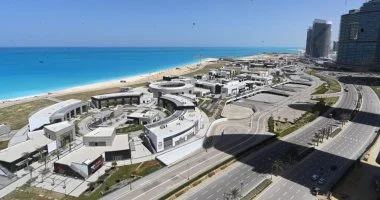 وزيرة الإسكان توجه بتسريع معدلات تنفيذ المشروعات السكنية والسياحية بالعلمين الجديدة ومارينا