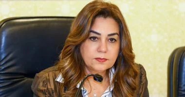 وزيرتا التنمية المحلية والبيئة تتفقدان أول مركب وغواصة صديقة للبيئة تعملان بالطاقة الشمسية والرياح