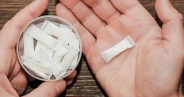 الصحة العالمية تحذر من أكياس النيكوتين: تحتوي على مواد ضارة شديدة الإدمان