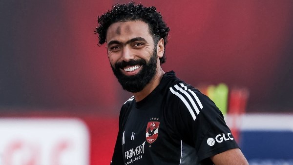 خالد الغندور يكشف عن تفاصيل تجديد عقد حسين الشحات مع الأهلي