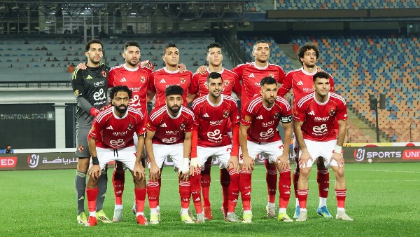 أشرف قاسم: الأهلي يمر بأسوأ مواسمه.. والاعتراف بالأخطاء بداية “تصحيح المسار”