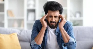 ألم خلف العينين.. 6 أسباب تفسر هذا الصداع المفاجئ