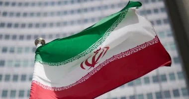 البورصة الإيرانية تعود للتداول يوم الثلاثاء بعد تعليقها خلال الحرب