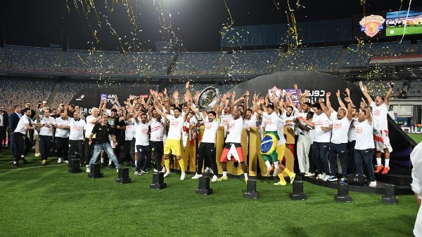 السفارة الأمريكية بالقاهرة تهنئ نادي الزمالك بلقب الدوري: متحمسون لرؤية نجومكم في أمريكا