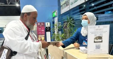 «الصحة» تقدم خدمات وقائية لـ1055 حاجاً وتوزع 965 مطبوعة إرشادية بمطار القاهرة وميناء نويبع حتى 6 مايو