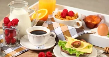 العشاء المبكر.. عادة يومية تحمى الذاكرة وتدعم كفاءة الدماغ
