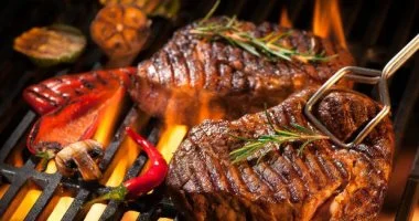 الفتة تمام والمشوى نص نص والمحمر بلاش منه.. طرق صحية لطهى اللحوم