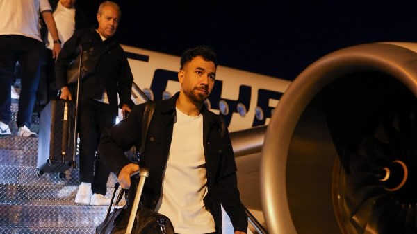 الفراعنة في المونديال.. منتخب مصر يصل أمريكا بعد “12 ساعة طيران” استعداداً لكأس العالم