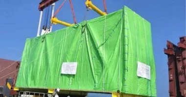 «المحطات النووية» تعلن وصول مكثف التوربينة للوحدة الأولى بالضبعة بحمولة 1500 طن من كوريا الجنوبية