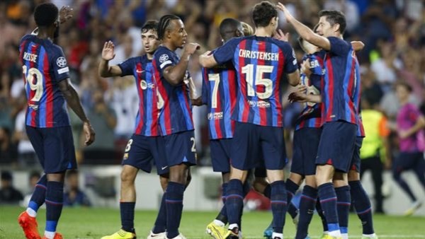 برشلونة يتأخر أمام ألافيس بهدف في الشوط الأول بالدوري الإسباني