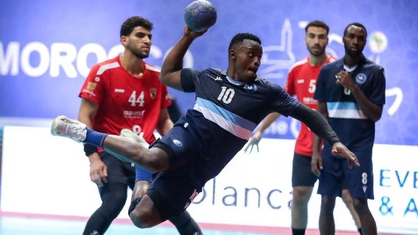 بسبب تفشي إيبولا.. الاتحاد الإفريقي لليد يقرر تأجيل السوبر وكأس الكئوس في الكونغو