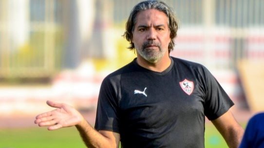بسبب “فيديو الإساءة”.. الأهلي يقرر مقاضاة مدحت عبد الهادي أمام النائب العام