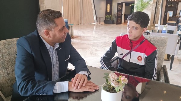 بعد “حركة تونس” الشهيرة.. اتحاد المصارعة يكرم عبدالله حسونة على هامش البطولة الإفريقية