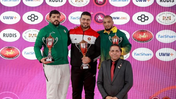 بـ 7 ذهبيات.. منتخب المصارعة الحرة يتوج بكأس البطولة الأفريقية للشباب ببرج العرب