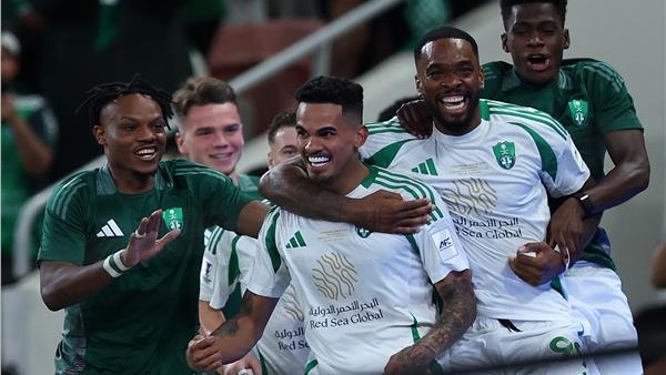 بقيادة رياض محرز.. تشكيل أهلي جدة الرسمي لمواجهة الفتح في الدوري السعودي