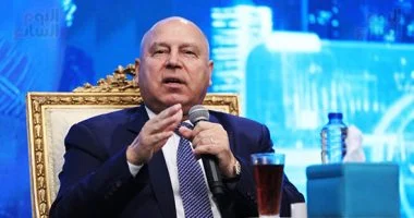 بمشاركة 16 محطة.. «النقل» تبدأ التشغيل الرسمي لمونوريل شرق النيل يومياً من 6 صباحاً وحتى 6 مساءً
