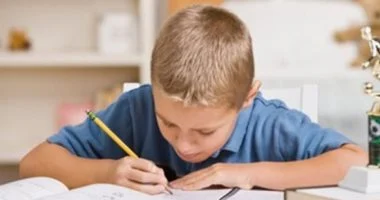 بموسم الامتحانات.. مأكولات ومشروبات تساعد طفلك على زيادة التركيز