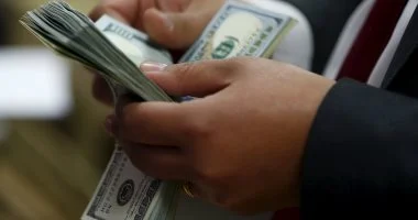تحديث سعر الدولار اليوم.. استقرار ملحوظ بالبنك الأهلى وCIB