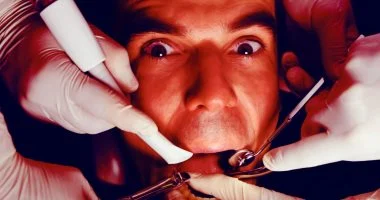 تحقيق يكشف استخدام الذكاء الاصطناعى لدفع المرضى لعلاجات أسنان غير ضرورية