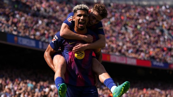 تعادل سلبي يحسم الشوط الأول من مباراة برشلونة وأوساسونا في الدوري الإسباني