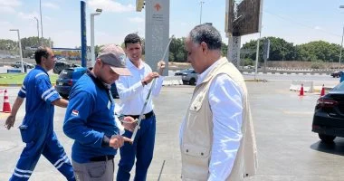 جولة رقابية مفاجئة لرئيس هيئة البترول على محطات الوقود ومستودعات مسطرد