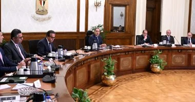 رئيس الوزراء يتابع موقف تعديلات قانون نظام التأمين الصحى الشامل