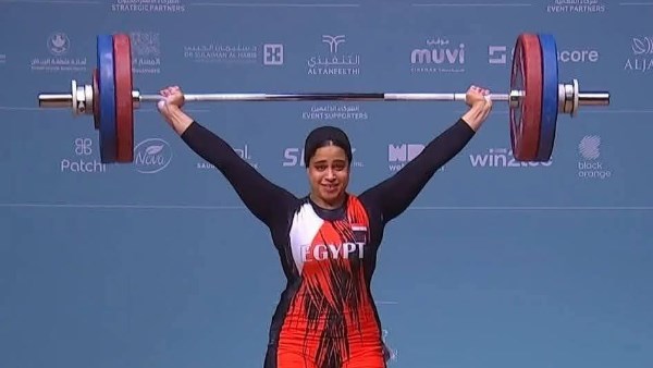 رحمة أحمد تحصد رصيد مصر من الميداليات إلى 9 في بطولة العالم لرفع الأثقال بالإسماعيلية
