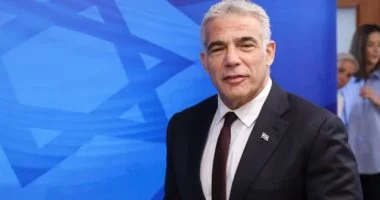 زعيم المعارضة الإسرائيلية يدعو لحل الكنيست الأسبوع المقبل وإجراء انتخابات
