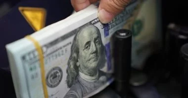 سعر الدولار أمام الجنيه المصرى بمستهل تعاملات اليوم السبت