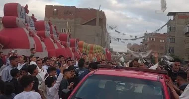 شباب دمياط طيروا 500 فرد حمام بعد صلاة العيد ويقدمون رسالة لشهداء الواجب