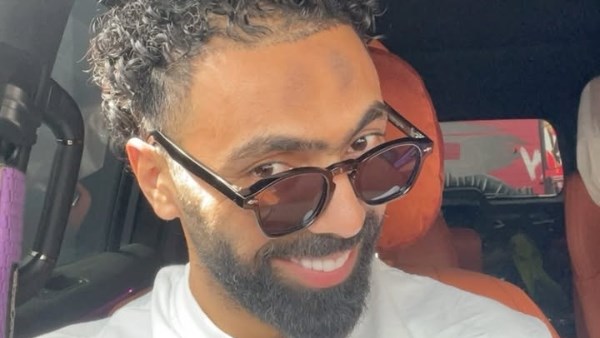 على طريقته الخاصة.. حسين الشحات يحتفل بثلاثية الأهلي في مرمى الزمالك