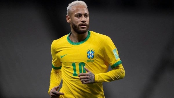 غياب مفاجئ لنيمار عن ودية مصر والبرازيل استعدادًا لكأس العالم
