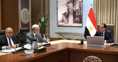 قبل 30 يونيو المقبل.. «مدبولي» يوجه بحسم مصير الشركات الحكومية ويُعلن قيد 12 شركة في البورصة مؤقتًا وتجهيز 8 أخرى