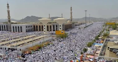 قلوب حامدة في أطهر البقاع.. بعثة الحج تؤكد: حجاجنا بخير فوق صعيد عرفات