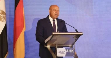 كامل الوزير: 2 تريليون جنيه استثمارات لتطوير منظومة النقل وإنشاء 7 ممرات لوجستية دولية في مصر