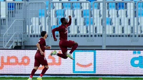 لاكاي يقود هجوم سيراميكا كليوباترا أمام بيراميدز في الدوري المصري