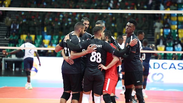 للمرة الـ17 في تاريخه.. طائرة الأهلي بطلاً لأفريقيا بعد الفوز على البوليس الرواندي بنتيجة 3-0
