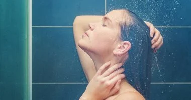لماذا يجب عدم الاستحمام فور العودة لمنزلك في موجة الحر؟