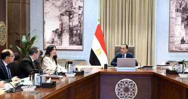 مدبولى يتابع الموقف التنفيذى وخطط التسليم والتشغيل بعدد من مشروعات الإسكان