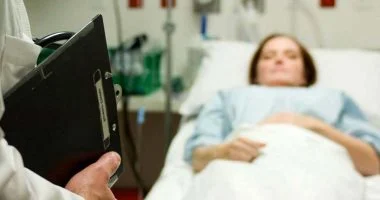 مدرك لما حوله غير قادر على الحركة.. ما متلازمة المنحبس النادرة
