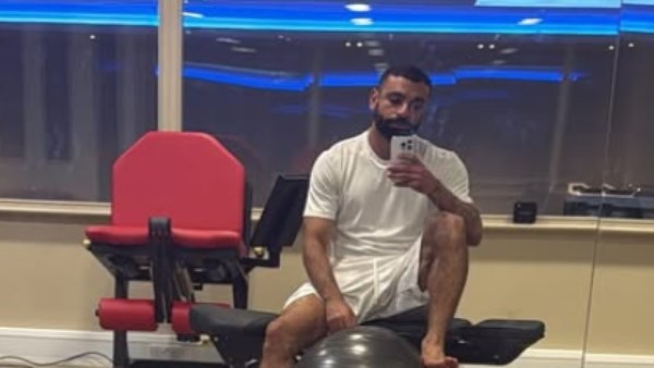 “مسيرته استثنائية”.. يورجن كلوب يوجه رسالة لمحمد صلاح بعد صور “الجيم” وإصابة الركبة