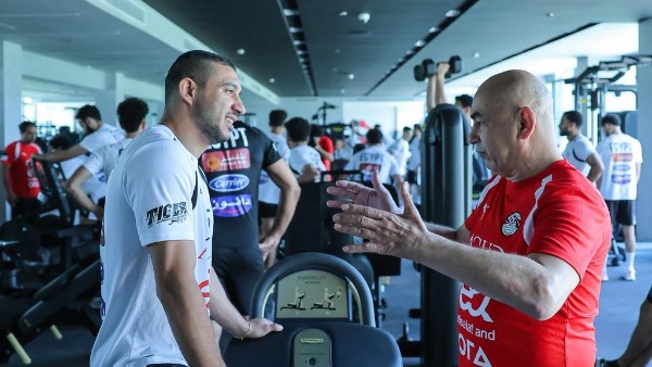 منتخب مصر يخوض تدريباً في “الجيم” استعداداً لودية روسيا
